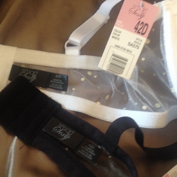 BNWT- Black Sequence Bra 42D - Picture 4 of 4